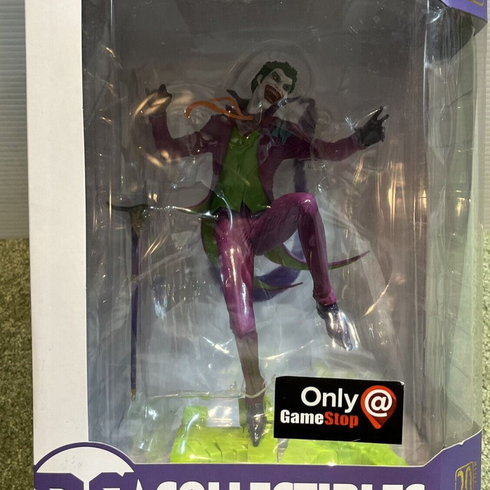 DC Core The Joker DC Collectibles **GameStop Batman Exclusive 12” Sealed In Box!